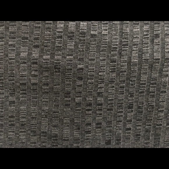 Crop Top - Picture 2 of 3